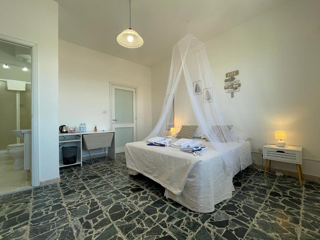 C3 - Iun R5385 Maison d'hôtes Cagliari